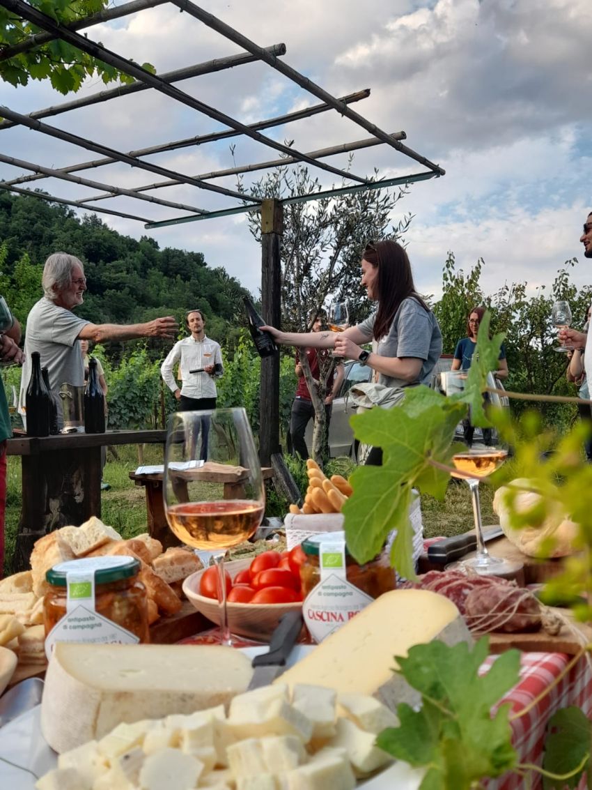 ESCURSIONI PIC NIC IN VIGNA - Wine not? - Caraglio, Caraglio (CN) - 
🍇 𝗪𝗶𝗻𝗲 𝗻𝗼𝘁?


𝘗𝘪𝘤 𝘯𝘪𝘤 𝘪𝘯 𝘷𝘪𝘨𝘯𝘢


 


📅 Sabato 19 settembre 2026


 


L'appuntamento è in Porta di Valle della Valle Grana al Filatoio di Caraglio....