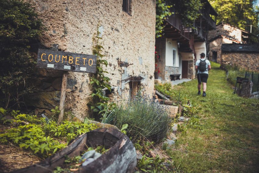 ESCURSIONI LE BORGATE NARRANO - Dove sussurrano le pietre dei cavatori - San Pietro di Monterosso Grana, Monterosso Grana (CN) - 
 𝗗𝗼𝘃𝗲 𝘀𝘂𝘀𝘀𝘂𝗿𝗿𝗮𝗻𝗼 𝗹𝗲 𝗽𝗶𝗲𝘁𝗿𝗲 𝗱𝗲𝗶 𝗰𝗮𝘃𝗮𝘁𝗼𝗿𝗶
𝘓𝘦 𝘣𝘰𝘳𝘨𝘢𝘵𝘦 𝘯𝘢𝘳𝘳𝘢𝘯𝘰
 


 Domenica 07 giugno 2026
 



Vi fu un tempo in cui San Pietro Monterosso scoprì la st...