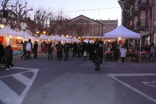 MERCATINI DI NATALE 2025 - Piazza Martiri della Libertà, Dronero (CN) - 🎄 Mercatini di Natale 2025 a Dronero (Cuneo) – Domenica 7 Dicembre 🎅Tornano i famosi Mercatini di Natale di Dronero, uno degli appuntamenti più amat...