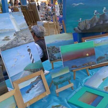 Arte in piazza - piazza Airaldi e Durante, Alassio (SV) - Da lunedì 1 dicembre 2025 a domenica 4 genaio 2026 a cura dell'Ass. Artiginalmente in piazza Airaldi e Durante si svolgerà: Arte in piazza.