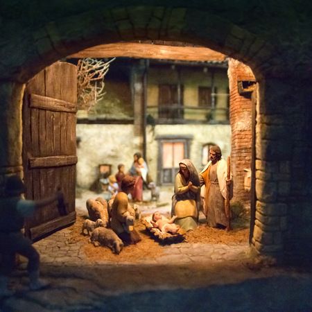 La Via dei Presepi - Oratorio dell'Annunziata, Bordighera (IM) - Scopri l'itinerario dedicato alla tradizione del presepe, con esposizioni diffuse tra Borghetto San Nicolò e il centro storico. 
Un percorso tra vico...