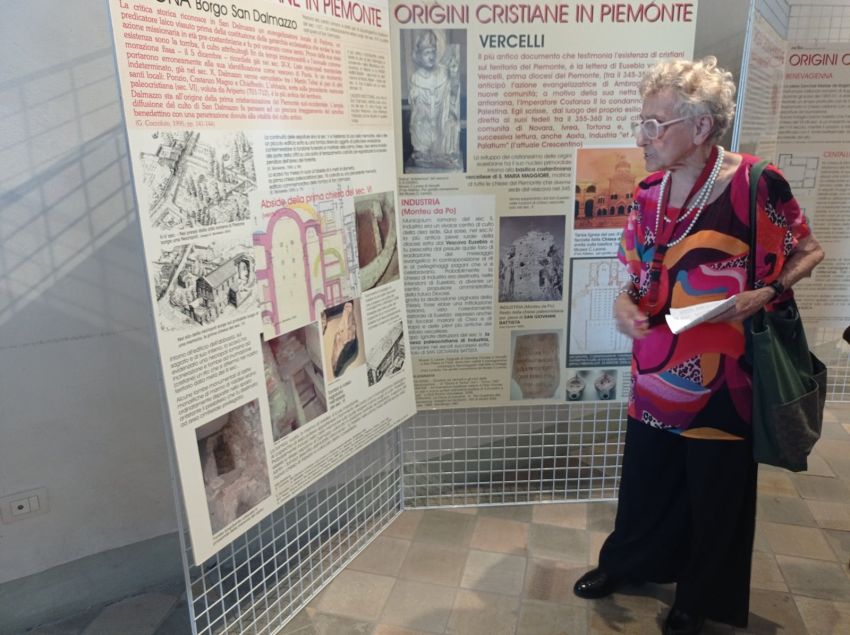 Al Santuario degli Angeli una mostra sulle prime tracce della presenza cristiana in Piemonte - Santuario della Madonna degli Angeli, Cuneo (CN) - “Grafie”, mostra dell’anima, propone un viaggio alle origini dell’arte cristiana attraverso simboli, segni, dipinti ed epigrafi che raccontano le prim...