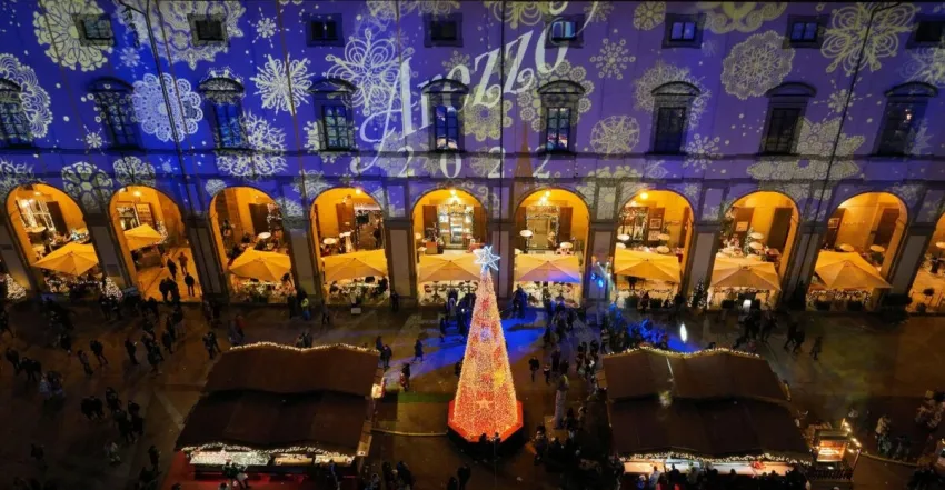 Arezzo Città del Natale - Centro città, Arezzo (AR) - Un'intera città si veste a festa per vivere in grande stile uno dei periodi più belli dell'anno: torna Arezzo Città del Natale la rassegna di eventi v...