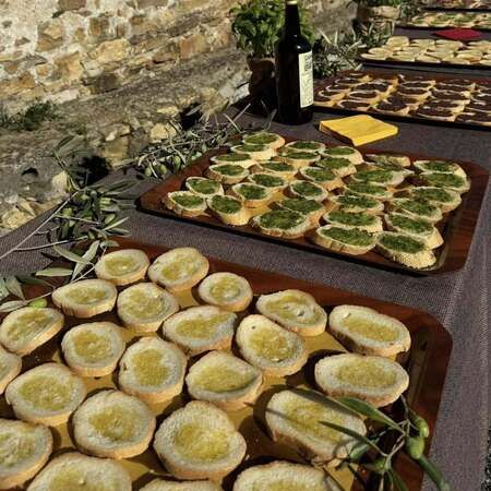 Merenda nell'Oliveta - Località Castello, Andora (SV) - Snack nell'Oliveta
Sabato 23 maggio, presso Località Castello, ci sarà una breve camminata verso Rollo, fino ad arrivare all'uliveto, dove sarà servi...