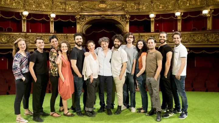 Prato Inglese 2025 - Piazza Carignano, 6, Torino (TO) - Torna il tradizionale appuntamento con “Prato Inglese”. La tradizionale iniziativa che propone i capolavori shakespeariani in una delle cornici più su...