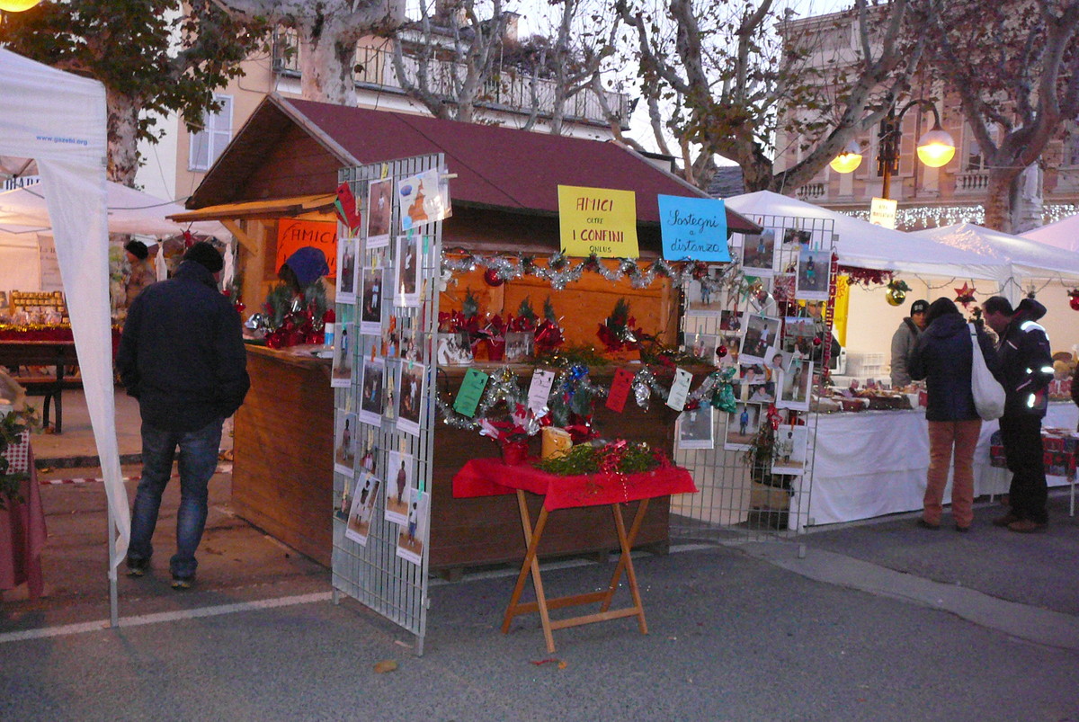 MERCATINI DI NATALE 2025 - Piazza Martiri della Libertà, Dronero (CN) - 🎄 Mercatini di Natale 2025 a Dronero (Cuneo) – Domenica 7 Dicembre 🎅Tornano i famosi Mercatini di Natale di Dronero, uno degli appuntamenti più amat...