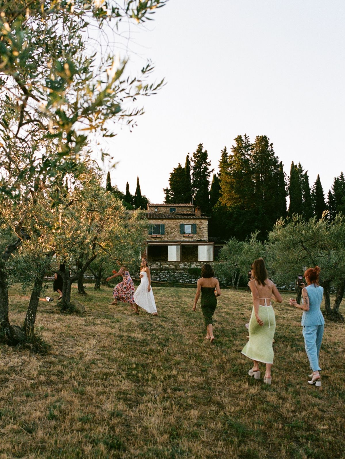 Welcome Summer: Tuscany Retreat (Girls Only) - Agriturismo Il Piastrino, Empoli (FI) - 

☀️ Ritiro Welcome Summer in Toscana: Yoga, Creatività e Connessione (Solo 10 Posti - Girls Only)
Stacca la spina. Rallenta il ritmo. Ritrova la tua...