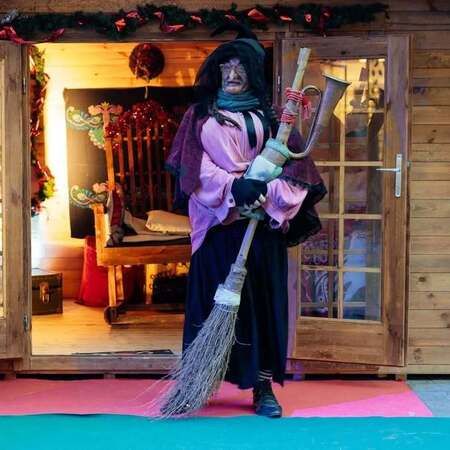 Casetta della Befana - Piazza Matteotti, Alassio (SV) - Casetta della Befana
Dal 1 a 6 gennaio 2026
Piazza Matteotti
Ore 10.30 – 12.30
Ore 16.00 – 19.00