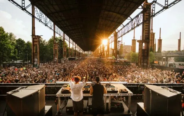 Kappa FuturFestival 2026 - Parco Dora, Torino (TO) - Dopo un’edizione da record che ha visto oltre 120mila spettatori riunirsi al Parco Dora da più di 150 Paesi, il Kappa FuturFestival guarda già al futu...