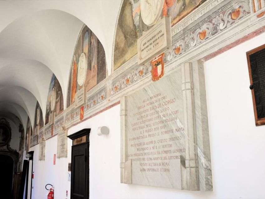 OMAGGIO A MONTALE - IIS Giolitti Bellisario, Mondovì (CN) - Per i 100 anni di "Ossi di seppia" e i 50 anni del conferimento del Premio Nobel a Eugenio Montale, venerdì 7 novembre dalle ore 17 alle 19, la Sala B...