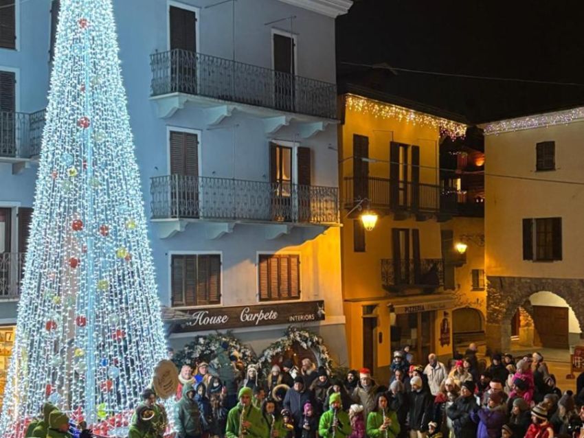 STREET BAND PARADE - Via Roma, Limone Piemonte (CN) - Domenica 28 dicembre via Roma a Limone Piemonte si anima con la street band parade. Dalle 16 alle 19 animazione musicale itinerante con i Marciapé Str...