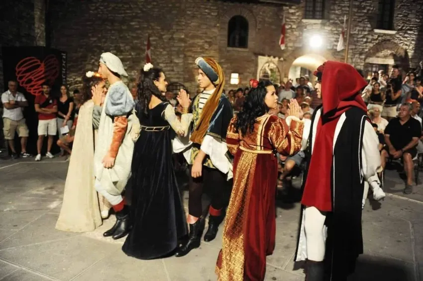 Agosto Corcianese - Centro città, Corciano (PG) - Il Corciano Festival torna nel mese di agosto per un'immersione nella terra di mezzo tra il Medioevo e il Rinascimento, grazie alle rievocazioni stori...